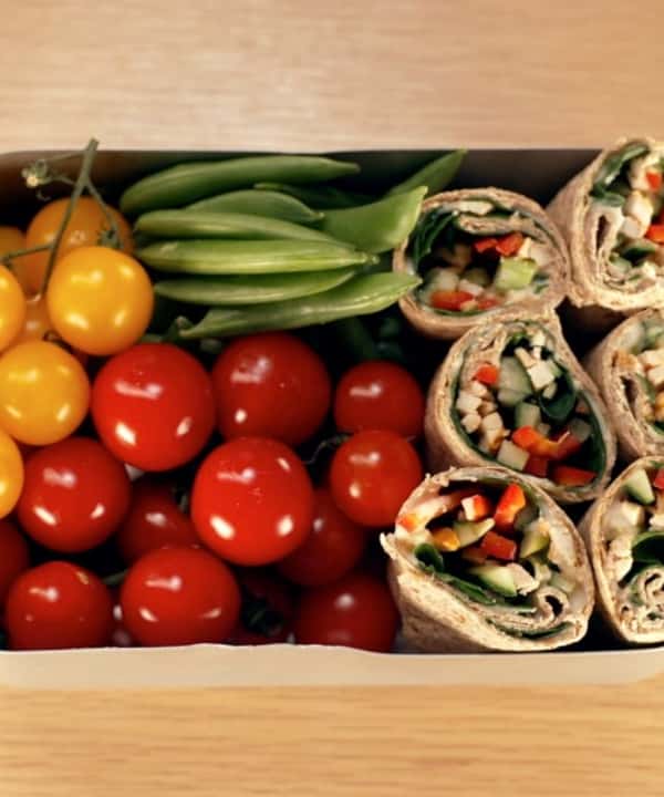 Wraps med Kavli MagerOst, kylling, agurk og paprika