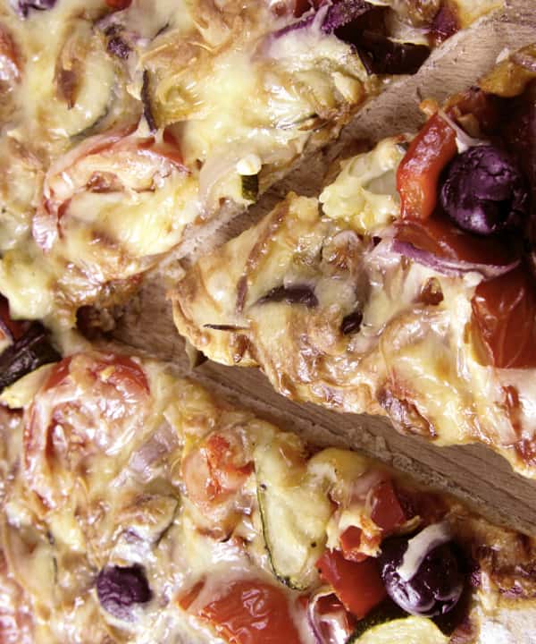 Pizza med grønnsaksfyll