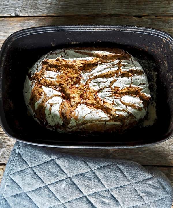 Eltefritt byggbrød med linfrø
