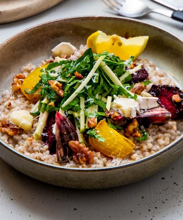 Vegetarbyggotto med ovnsbakte beter, valnøtter og chevre