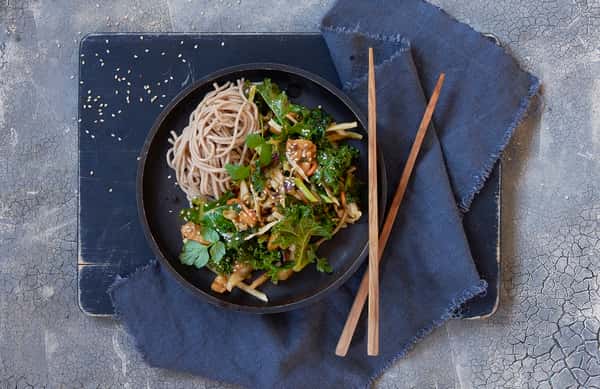 Wok Oyster spring onion med fullkornsnudler
