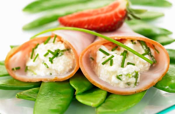 Skinkeruller med cottage cheese
