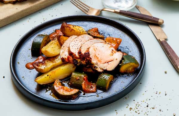 Filetstykke av svin med ratatouille og ovnsbakte poteter
